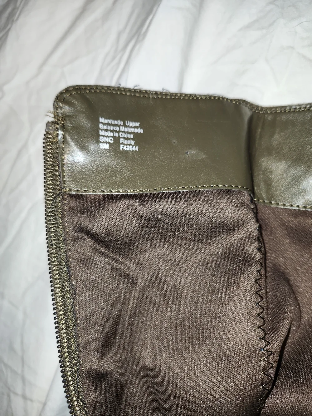 Women's Knee-High Suede Boots in Brown